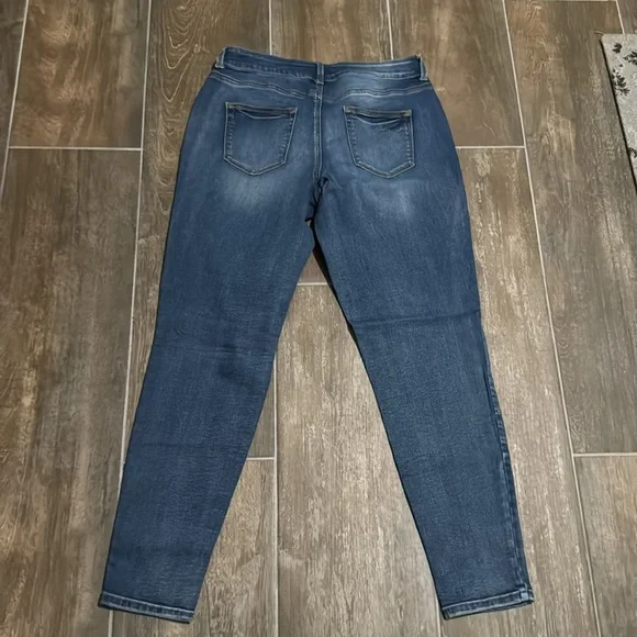 Maurices size large jeggings. EUC - Picture 6 of 6